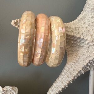 Champagne Elegance Mosaic Shell Bangle